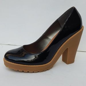 STEVE MADDED MICHELL PLATFORM PUMPS sz 9.5 NEW